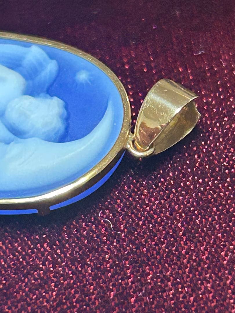 K18 カメオ ペンダントトップ 瑪瑙 天使と三日月 K18YG