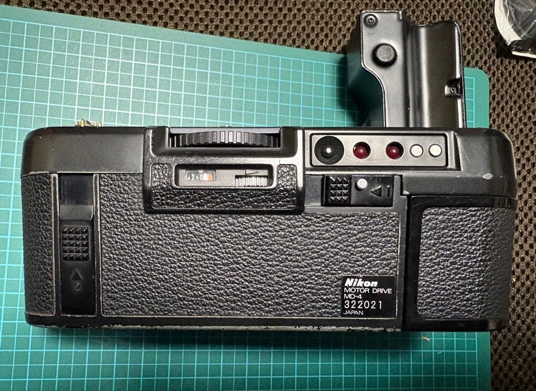 Nikon F3 ニコン F3 本体＆モータードライブ&単焦点レンズ×2 セット