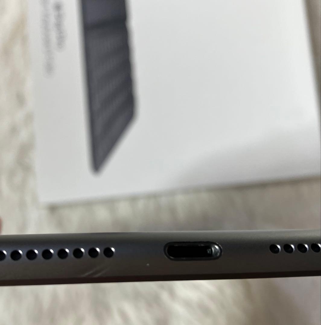 【完動品】iPad 第９世代 64GB 【すぐ発送】【付属品】