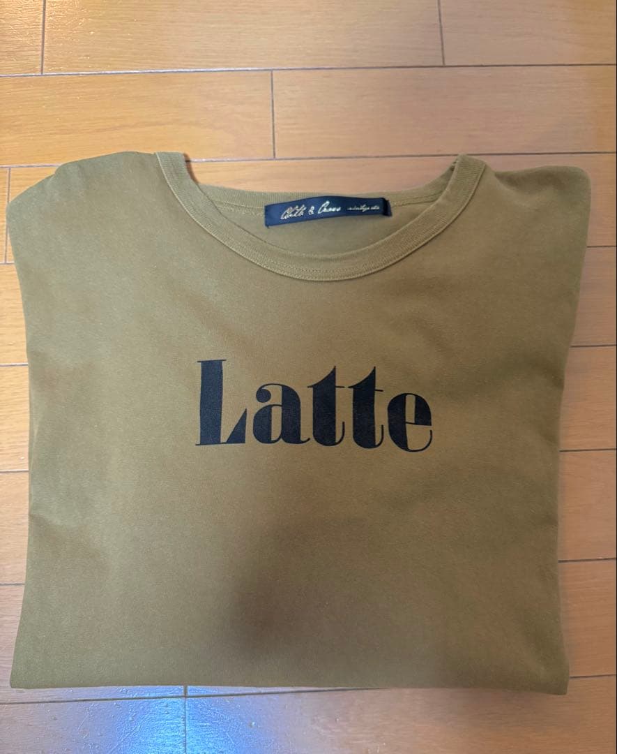 ハグオーワー　妄想カフェTシャツ