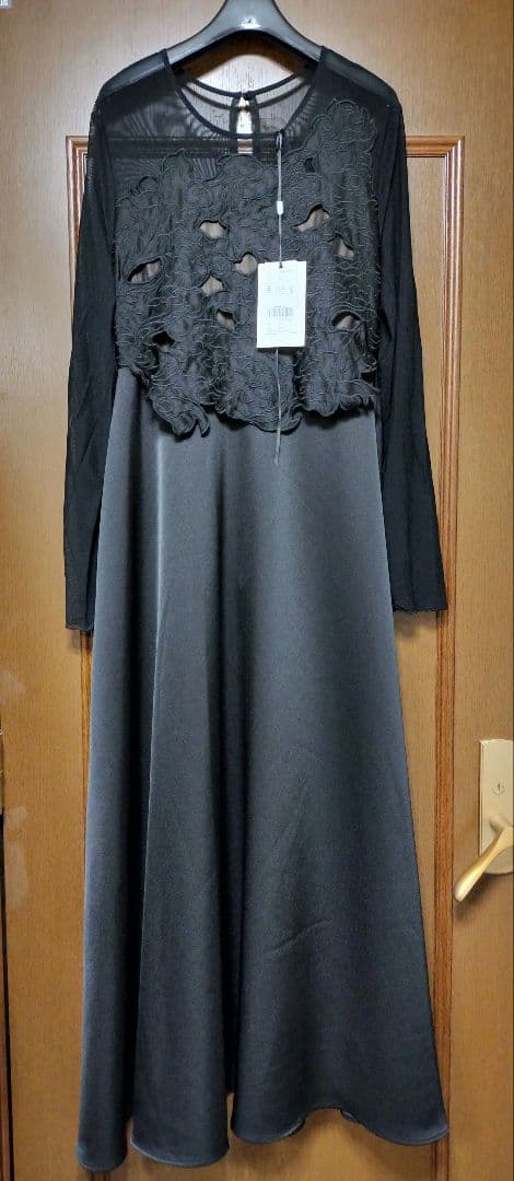新品タグ付　Ameri UPPER EMBROIDERY FLARE DRESS