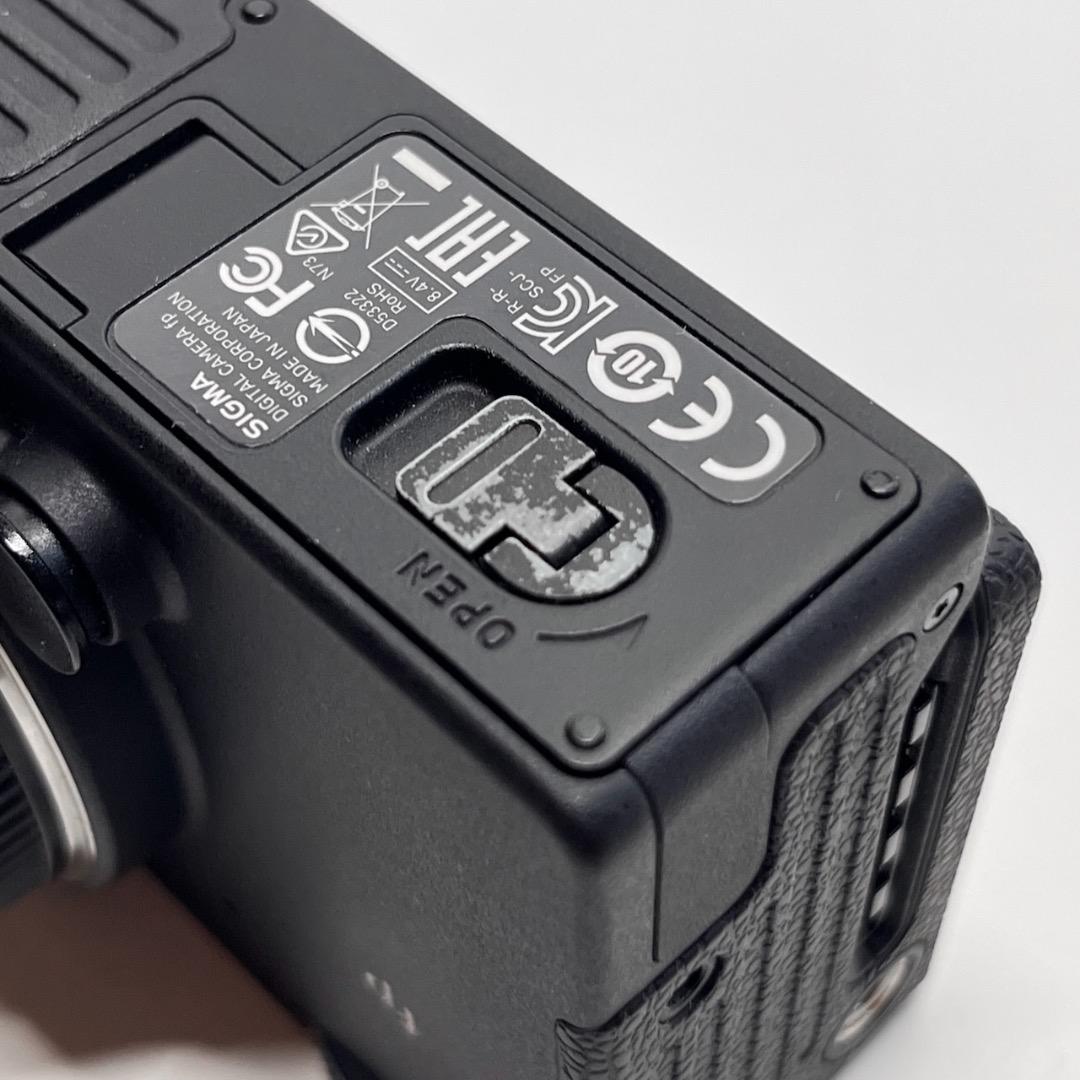 【美品・付属品完備】SIGMA fp ボディ＋アクセサリー付き