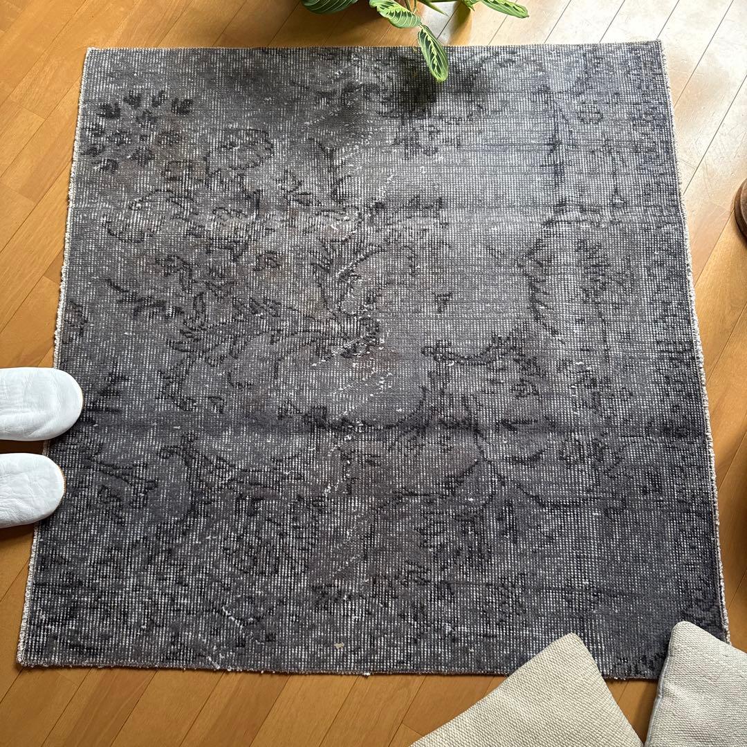 92.5×92.5 正方形　ダークグレイ　ボタニカル　トルコヴィンテージラグ