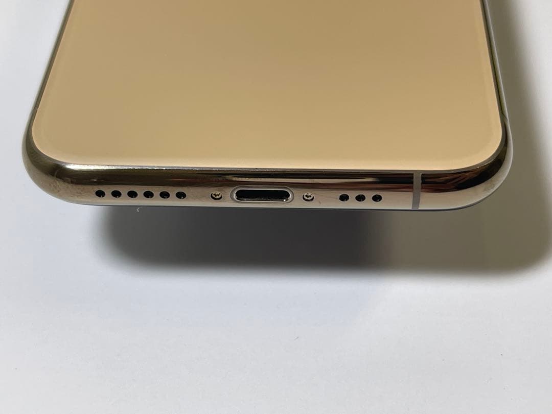 iPhone 11Pro ゴールド256GB Sim Free!