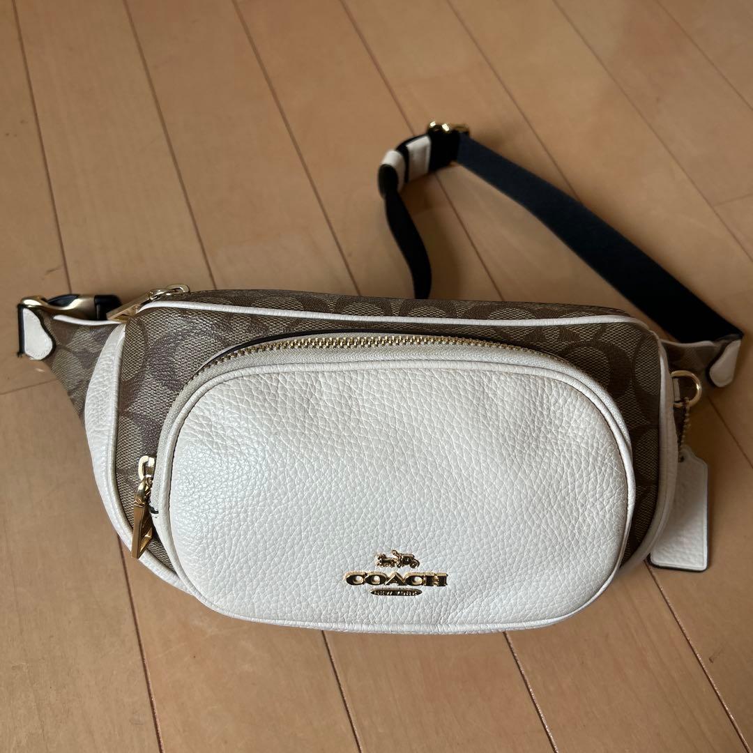 COACH ボディバッグ・ウエストポーチ ホワイト