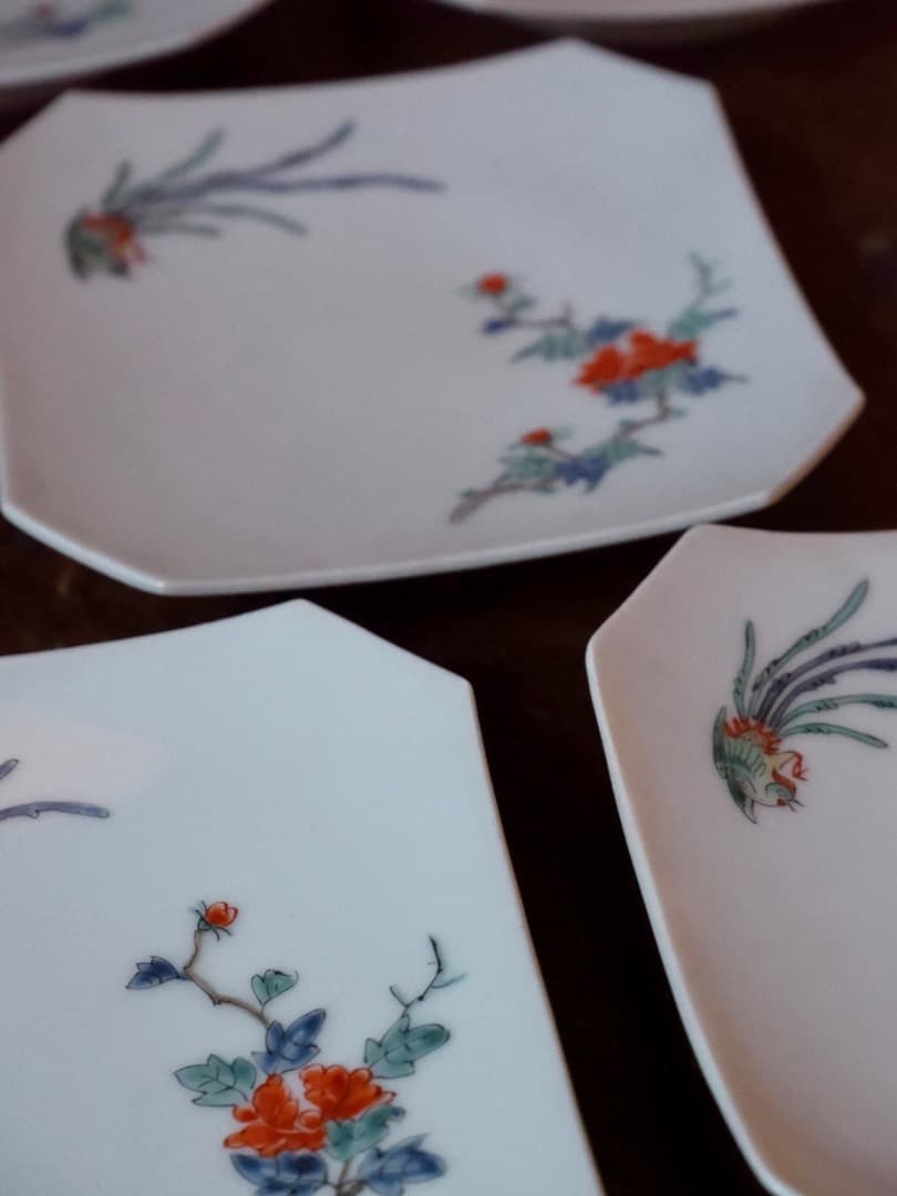 十二代 酒井田柿右衛門　錦牡丹鳳凰　菓子皿　有田焼　箱付　Q2266