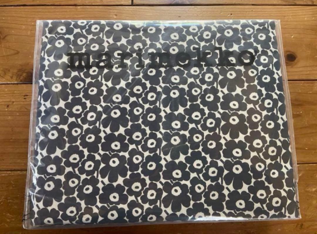marimekko Pikkuinen Unikkoシーツセット