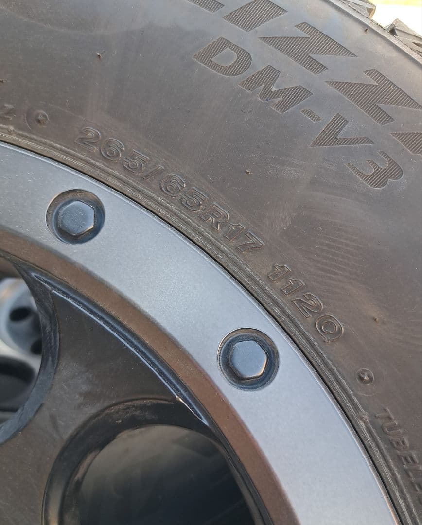 スタッドレスタイヤ265 65 R17&ホイール４本セット