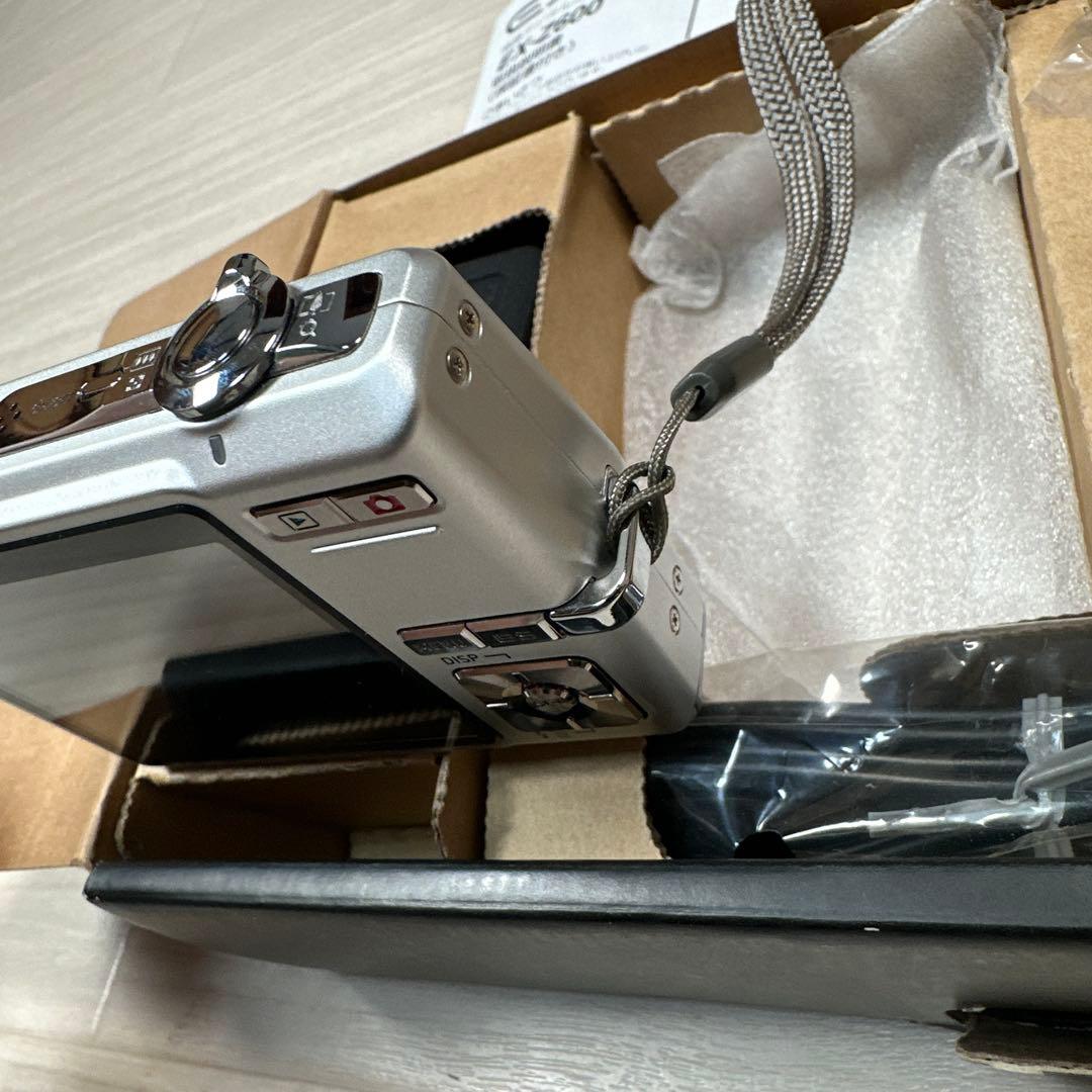 美品 動作確認済み CASIO EXILIM EX-Z600 付属品有 ※r2