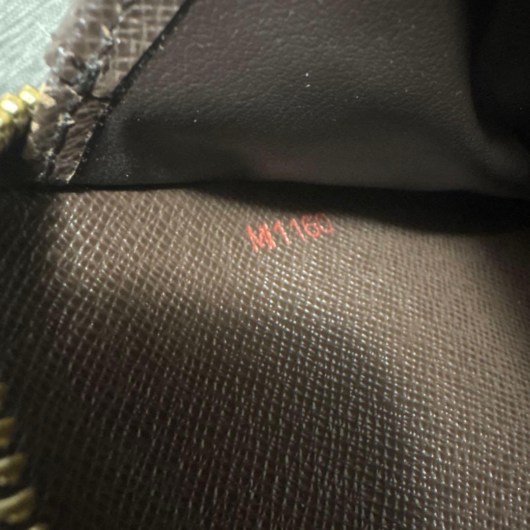 ルイヴィトン　ジッピーコンパクト