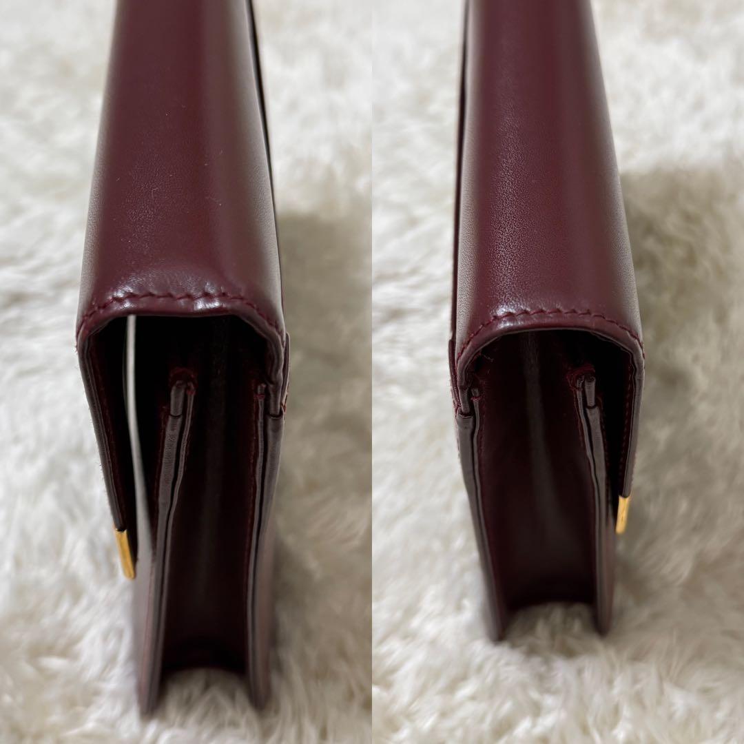 カルティエ　マストライン　クラッチバッグ　ボルドー　ロゴ金具