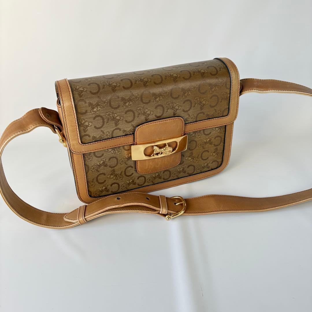 セリーヌ　Cマカダム ショルダーバッグ 馬車金具 ゴールド金具 ブラウン