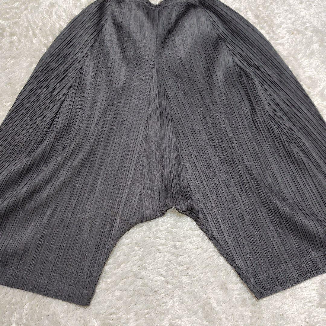プリーツプリーズ　PLEATS PLEASE イッセイミヤケ　パンツ　ハーフ　1