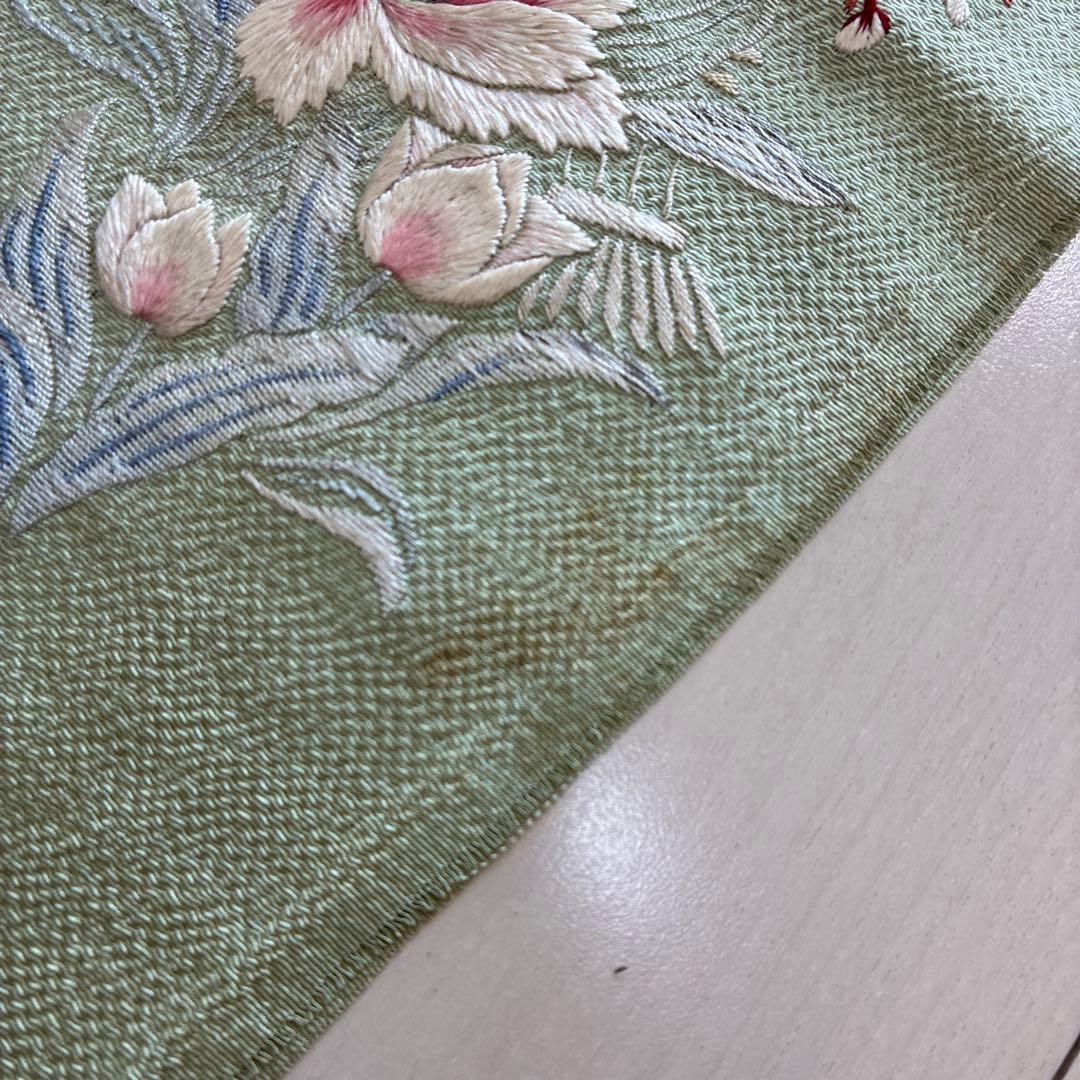 c*i様 ■6215■アンティーク■正絹縮緬■若葉色　チューリップ柄　刺繍半衿■