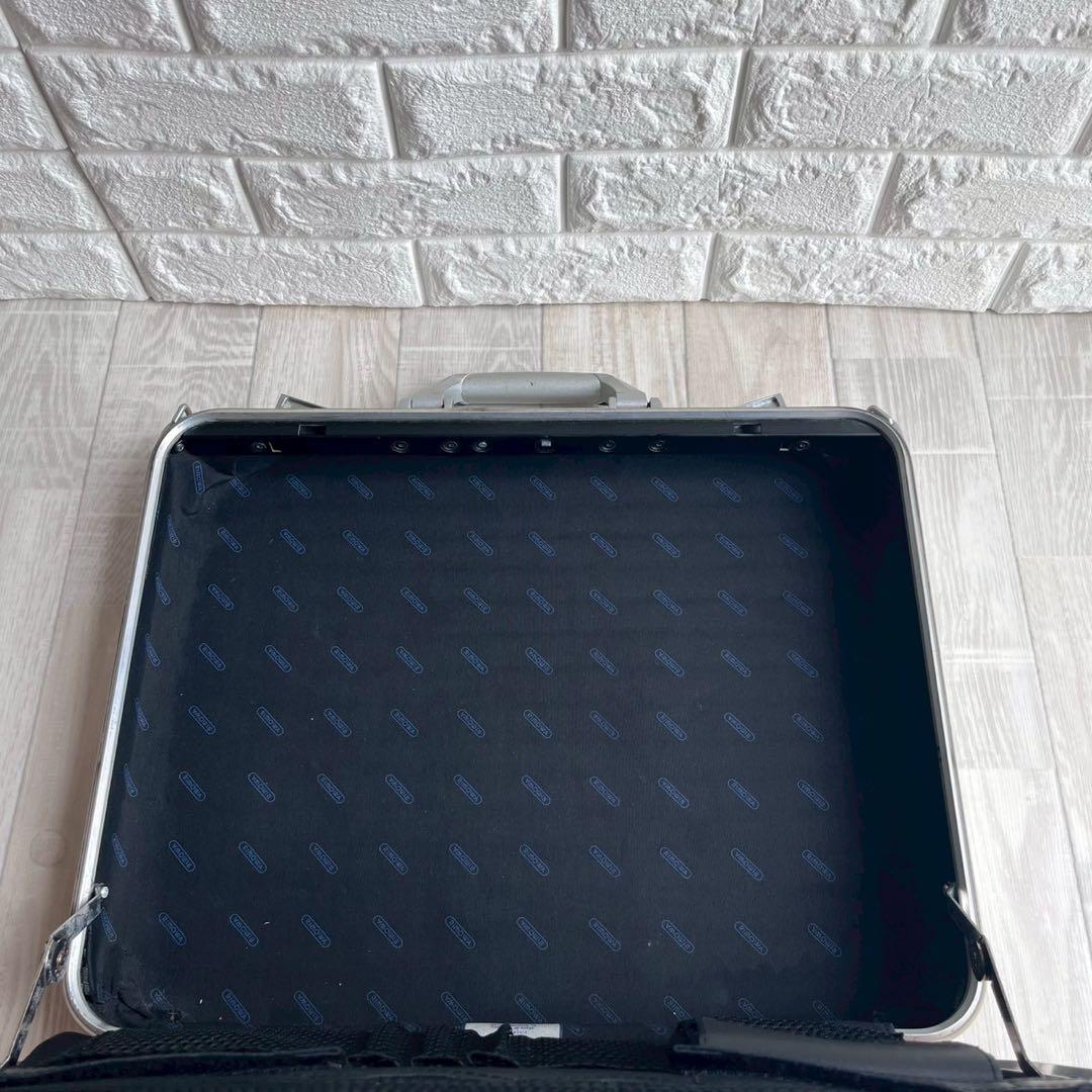 RIMOWA リモワ アルミアタッシュケース シルバー金属製