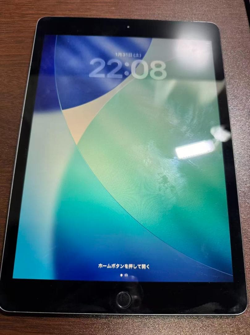 Apple iPad 第8世代 128GB 本体　simフリー