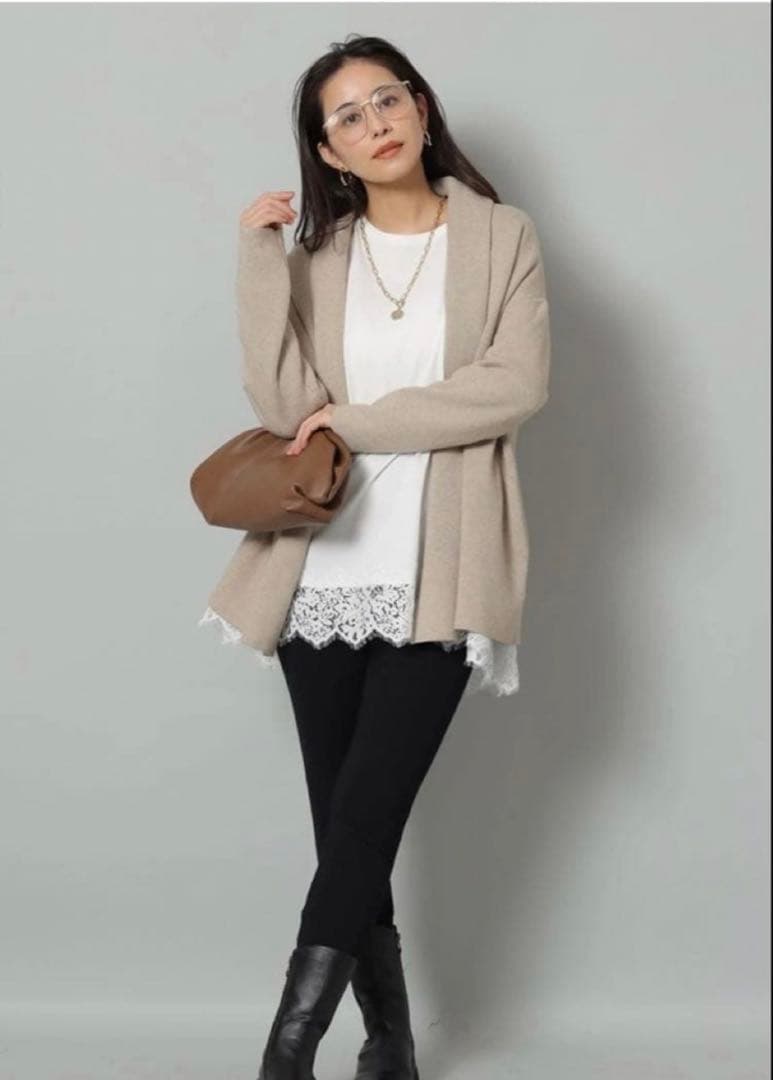 新品同様 Arpege story 裾レースロンT 白 Sサイズ