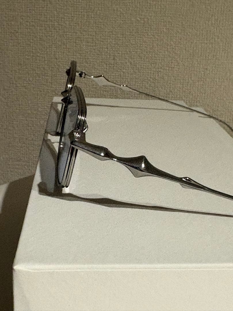 正規品 GENTLE MONSTER Saga 02（V）サングラス ほぼ未着用