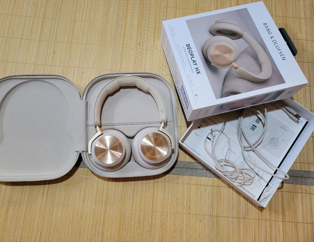 Bang & Olufsen Beoplay HX ワイヤレスヘッドホン