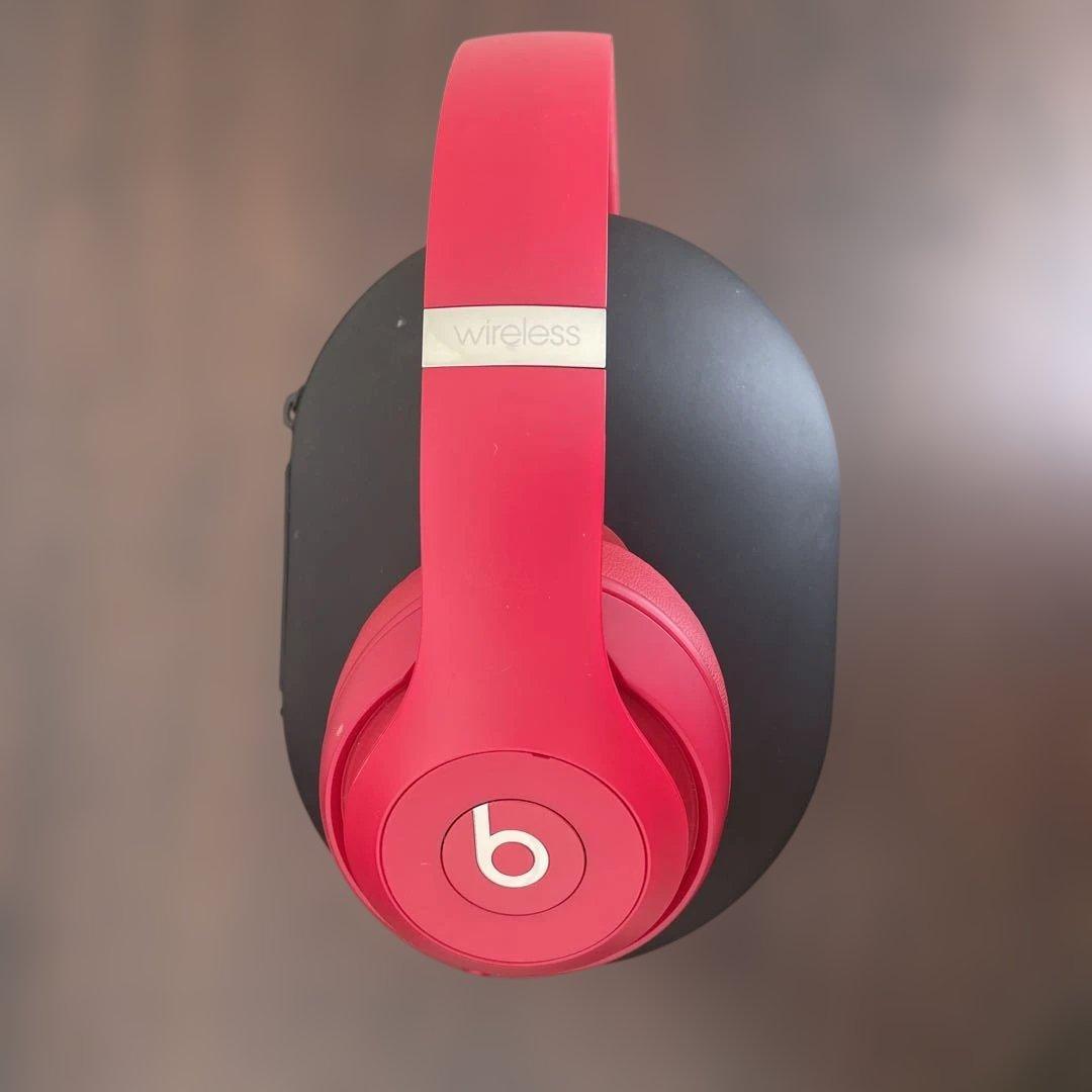 Beats Studio3 Wireless レッド