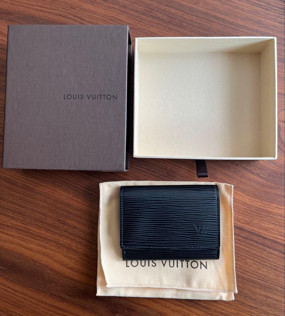 ルイヴィトンエピ　ブラック名刺入れ