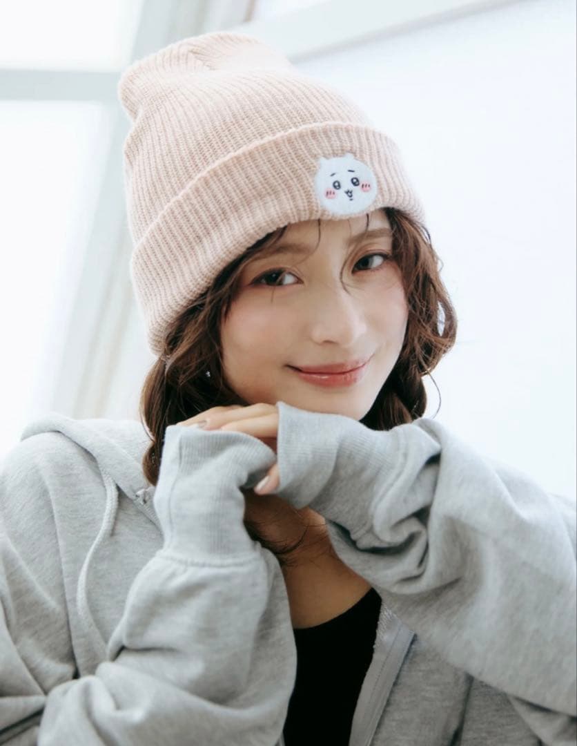 ちいかわ ニューエラ　ニット帽NEW ERA® 黒・グレー・ピンク、3色セット