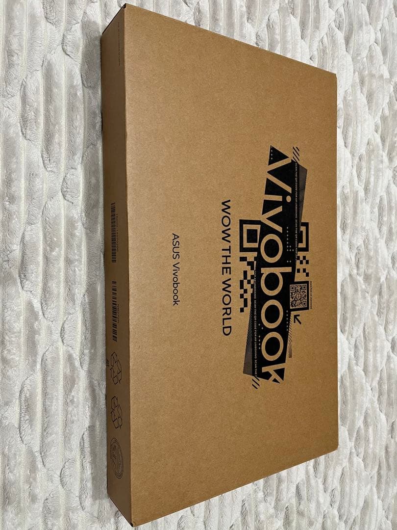 ASUS Vivobook E1504F ノートPC