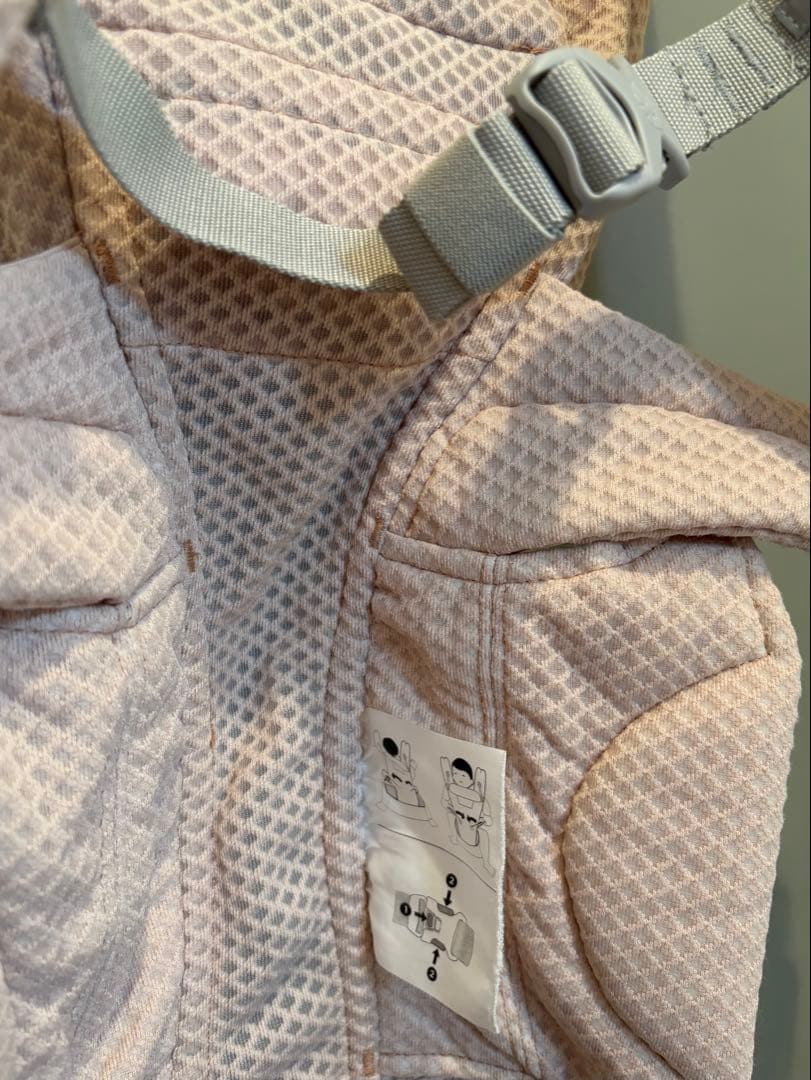 【中古超美品】エルゴベビー 抱っこ紐 オムニブリーズ ピンククォーツ