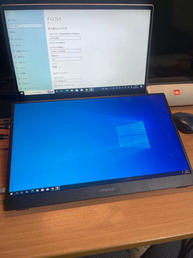 15.6インチ　4k モバイルモニター
