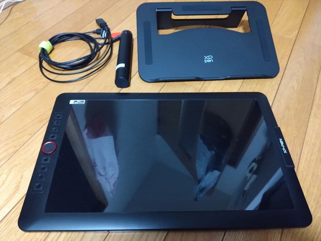 液タブ　XPPen 15.6インチ Artist15.6 Pro