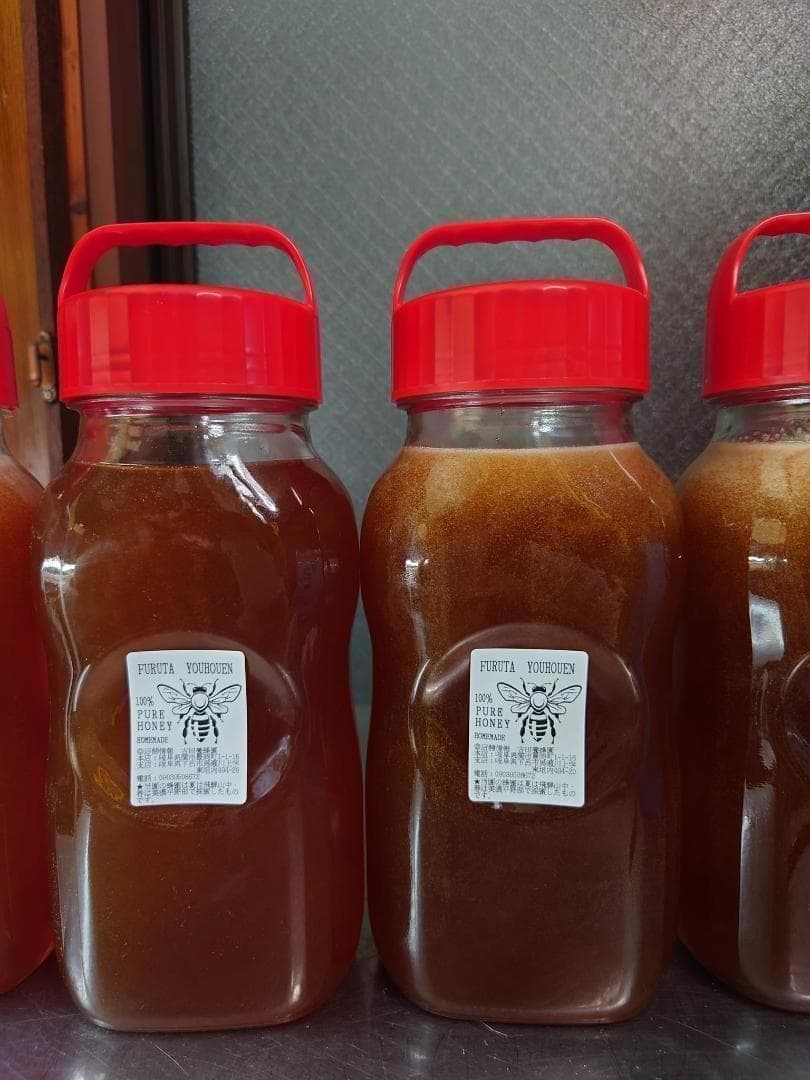 リピータ多数　プロが絞った濃厚な味わいの国産百花蜜 　梅酒瓶入り　おまけ付