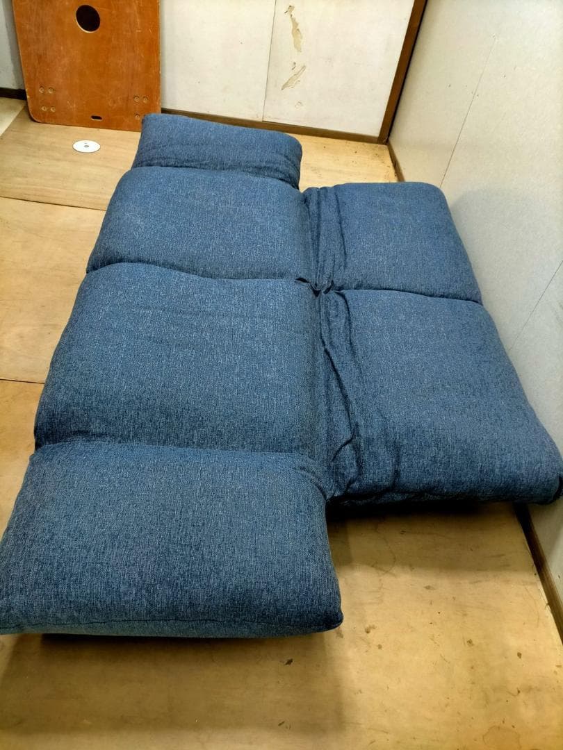 2人掛けソファ　リクライニング　ローソファ　ソファーベッド　250206-1