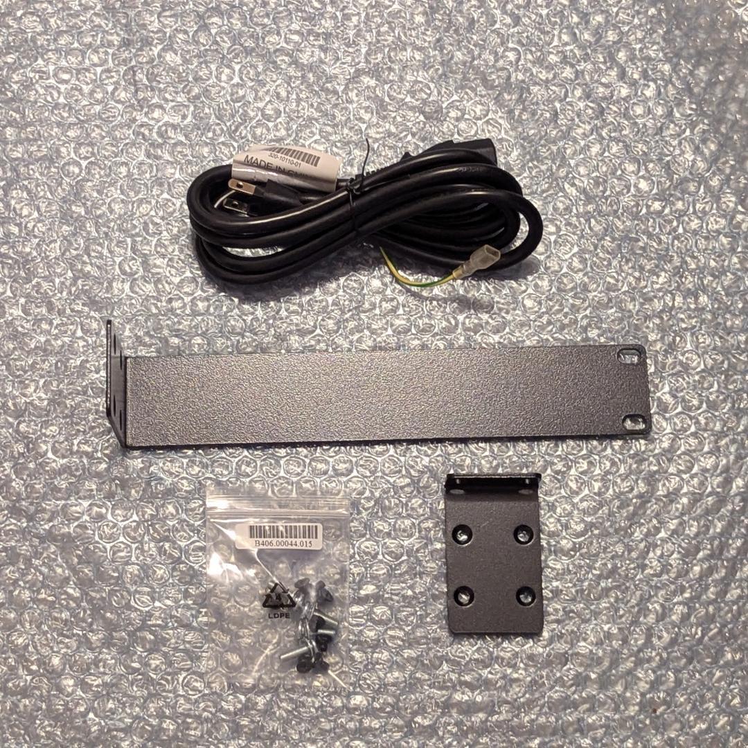 M4300-24XF(XSM4324FS) 24xSFP+ 10G L3スイッチ