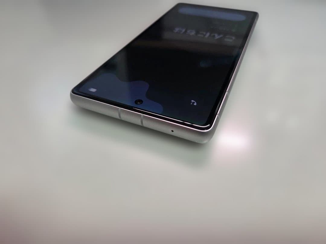 美品 Pixel 7a  ホワイト 128GB（ガラスフィルム付）