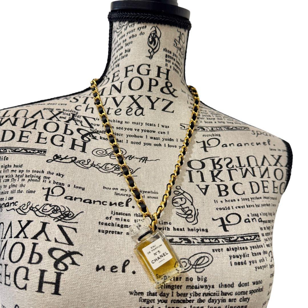 シャネル　No5 アイコンシリーズ　香水　ネックレス　CHANEL