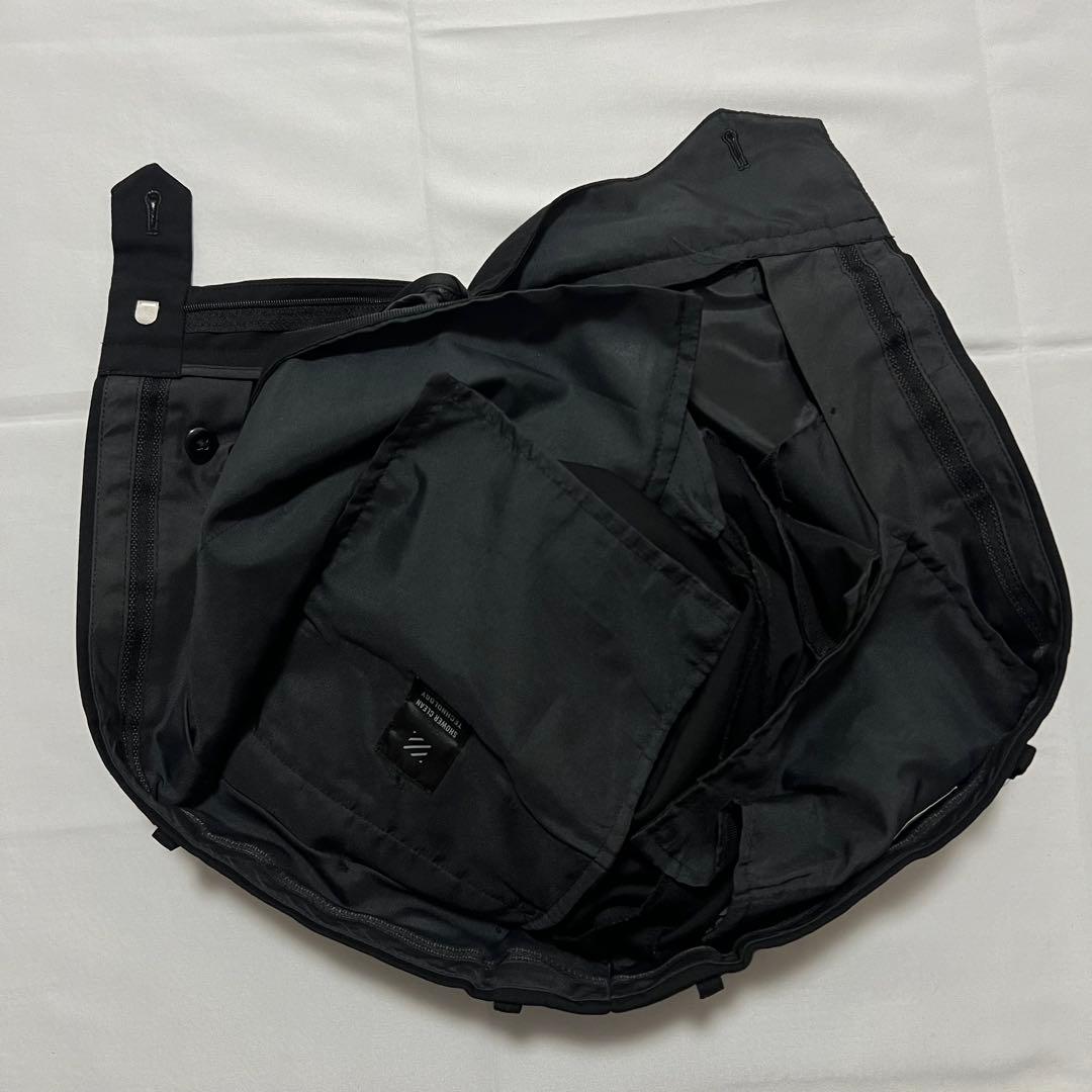 極美品✨ジョンピアース スーツ 黒 ブラック 無地 洗える 冠婚葬祭 A7サイズ