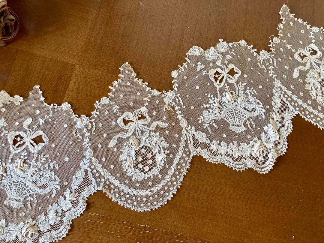 フランスアンティーク立体の花びら チュールレース ウエディング用 花かご&リース