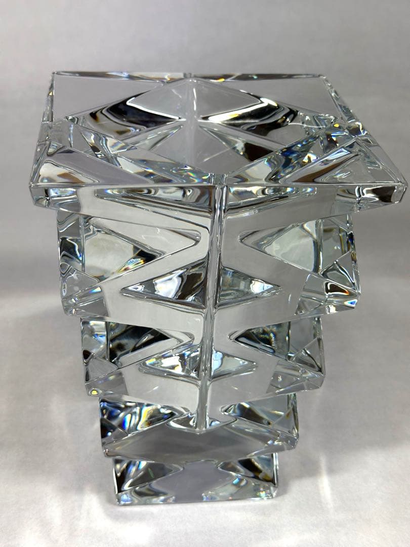 新品未使用 Baccarat バカラ TOTEM トテム 花瓶 高さ20cm