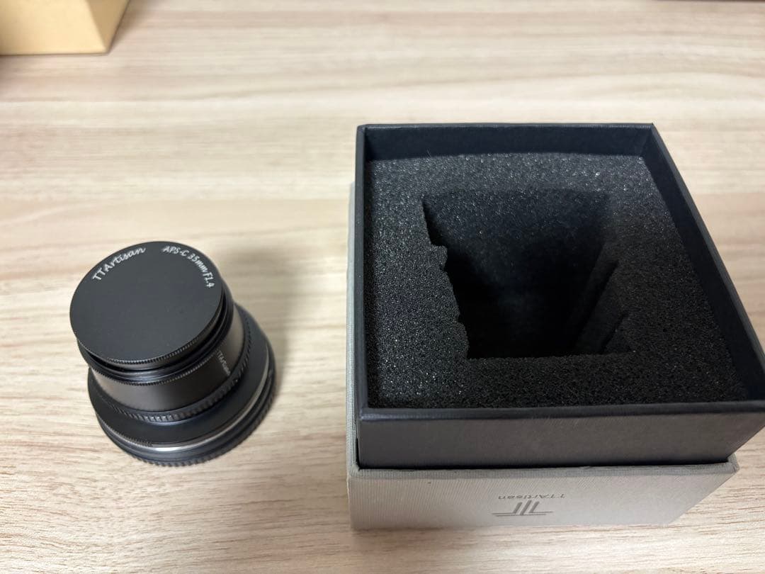 銘匠光学　TTArtisan 35mm f/1.4 Lマウント　APS-C用