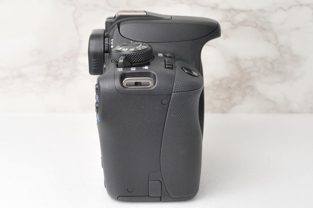 Canon EOS Kiss X7⭐️ショット数少なめ❣️スマホ転送 キヤノン