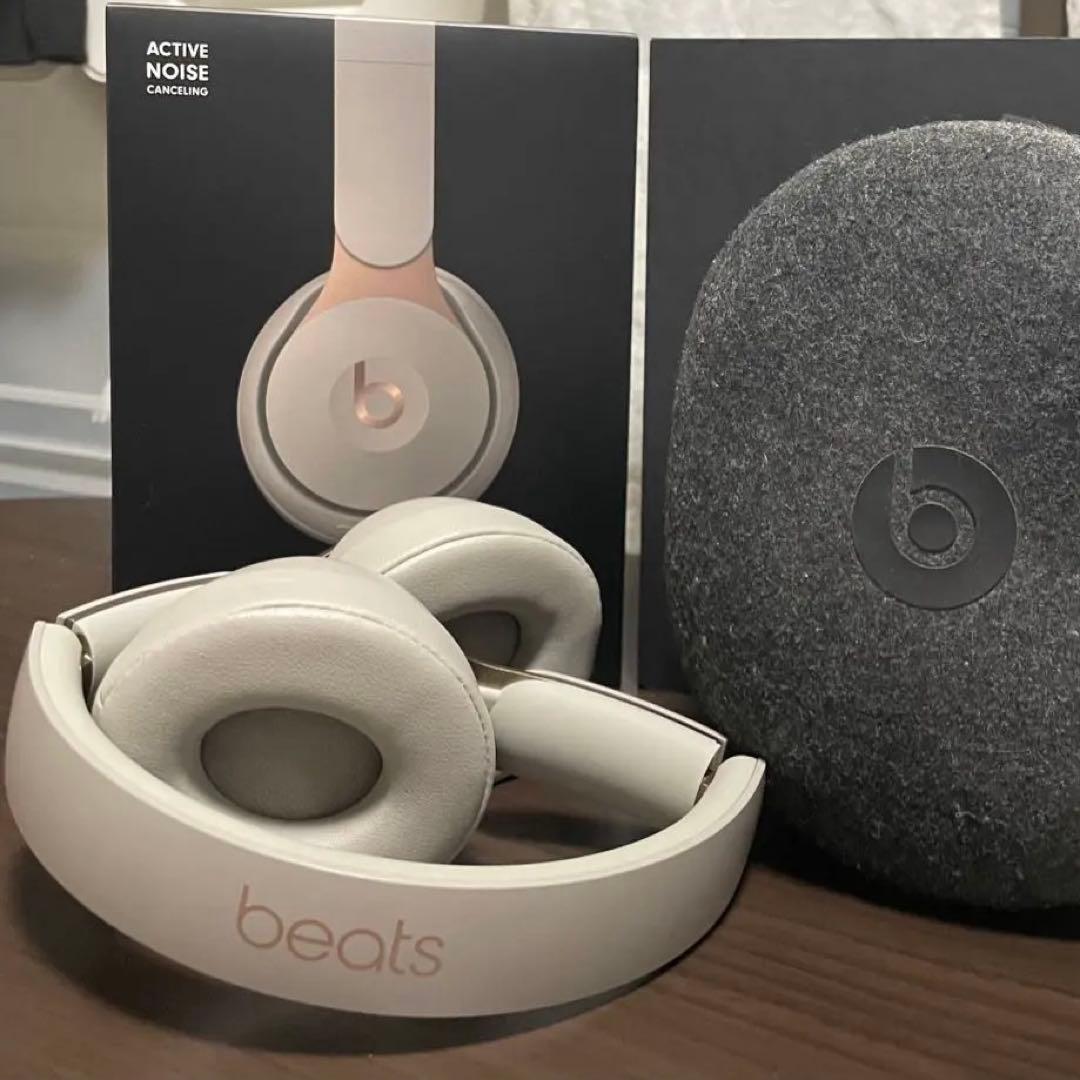 Beats by Dr.Dre Solo Pro ノイズキャンセリングヘッドホン