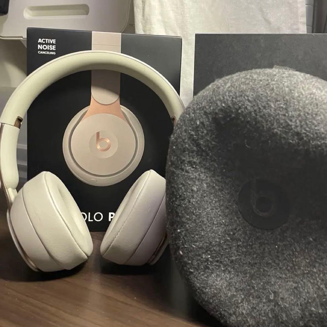 Beats by Dr.Dre Solo Pro ノイズキャンセリングヘッドホン