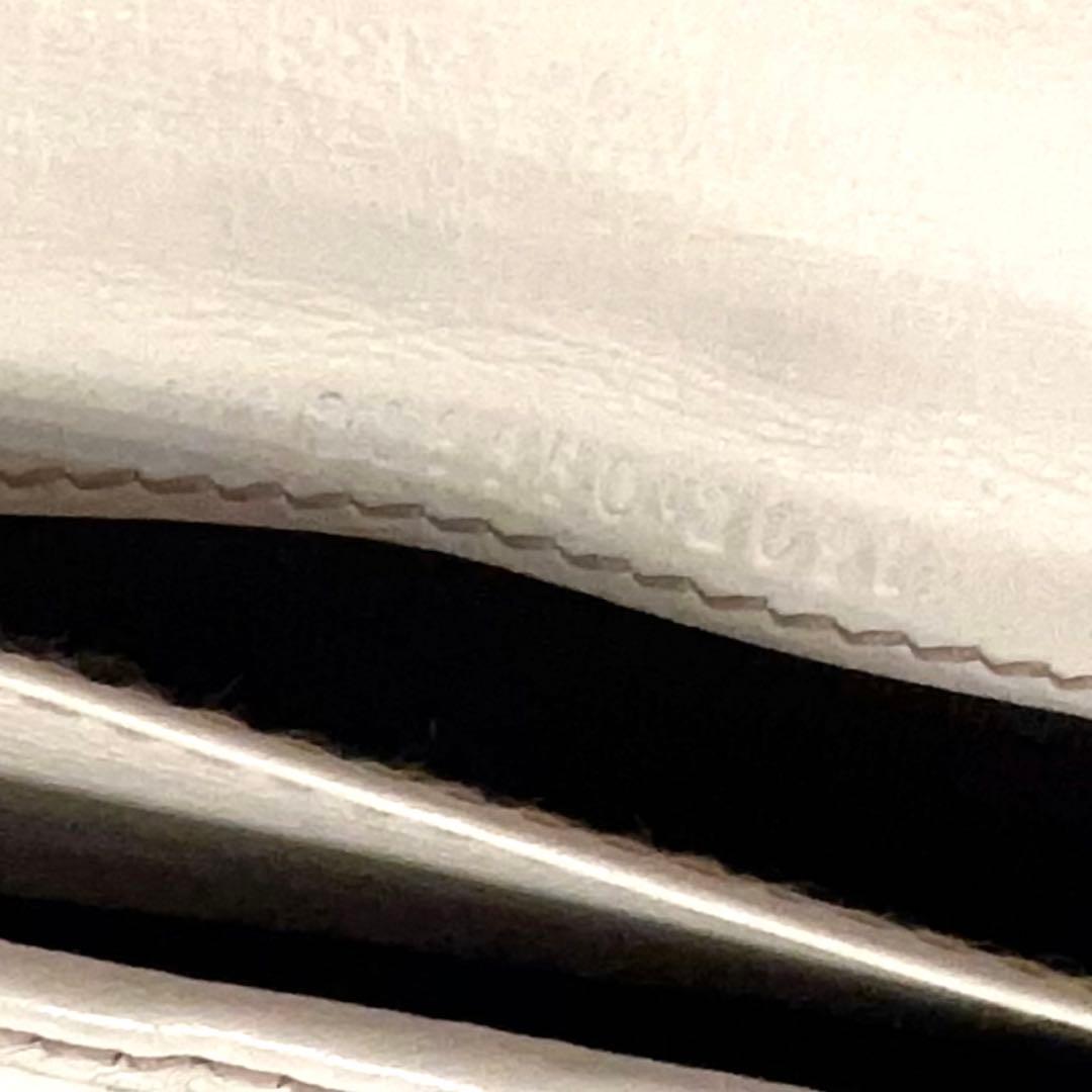 グッチ 長財布 GGキャンバス GG柄 ジャガード ハート ゴールド金具 白色