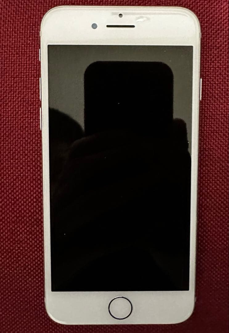 iPhone8 シルバー　64GB 本体　docomo