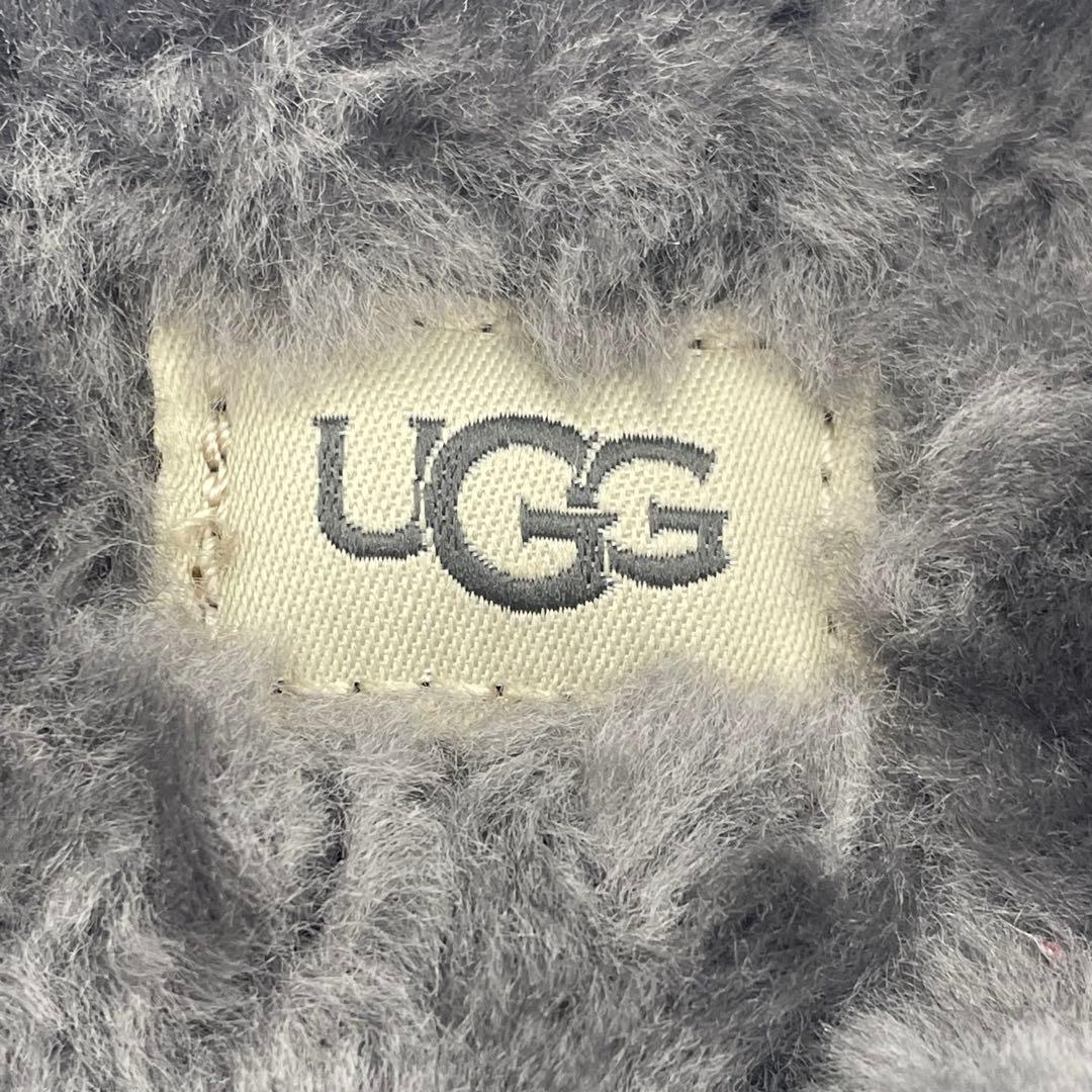 未使用級　アグ　FLUFF YEAH BLING ムートン　サンダル　グレー