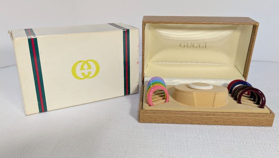 GUCCI 1100L チェンジベゼル　ケースあり　ベゼルのみ11個