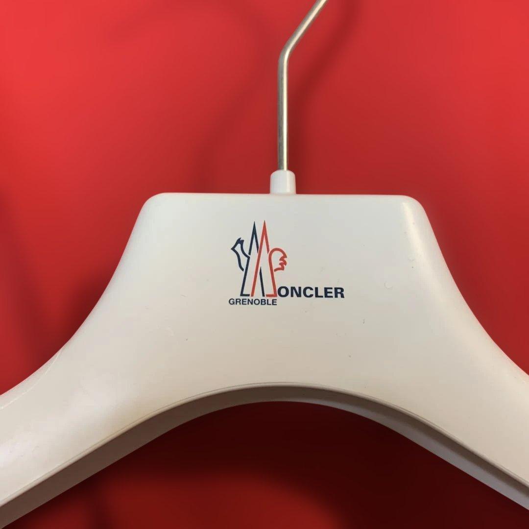 Moncler ホワイトハンガーセット 10本 + パンツハンガー1本
