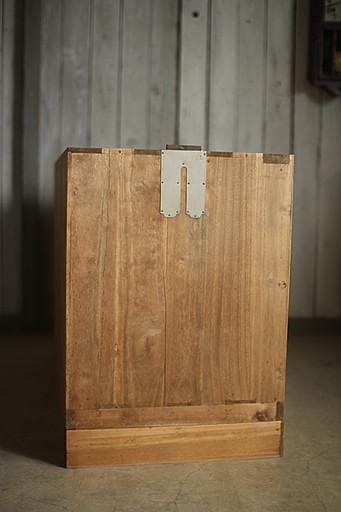 古い木製の引き出し2段　チェスト　桐箪笥 昭和レトロ　タンス　古家具　古民家