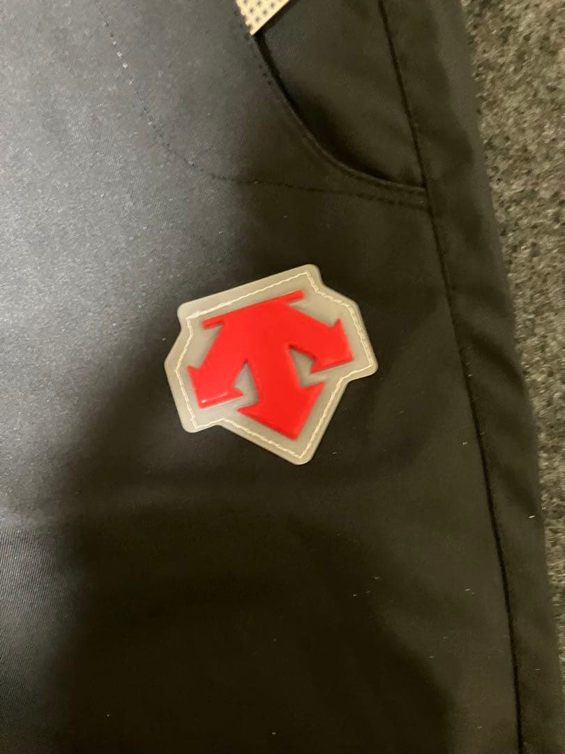 デサントスキーウェア　DESCENTE 上下セット メンズL 美品　格安出品