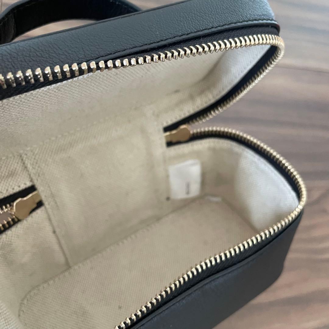 ウィムガゼット　バニティショルダー